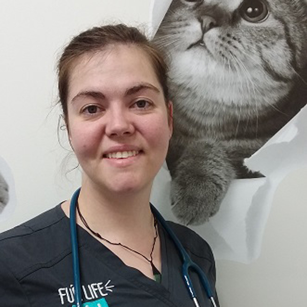Dr Nandi Van Wyk